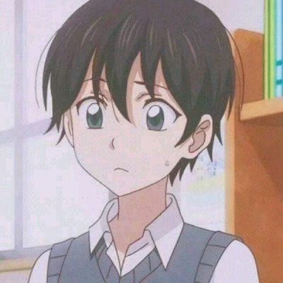 男孩cos动漫人物全身被亲妈刷漆